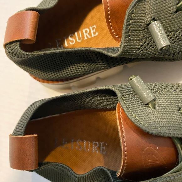 Mens Leisure Slip On Green Lace Up Lightweight Casual Dress Shoe 9.5 New - Picture 3 of 6